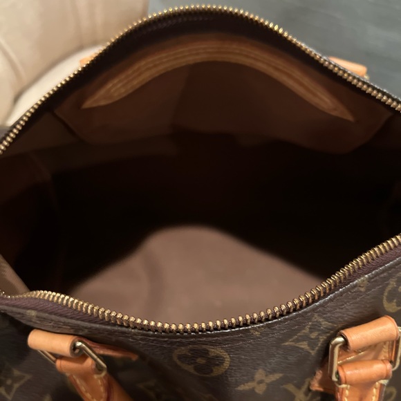 Louis Vuitton Speedy 30 - Picture 7 of 9